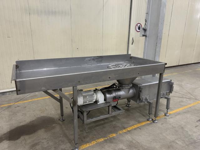 Photo service ligne de demottageeagglomerats de granules Moyen